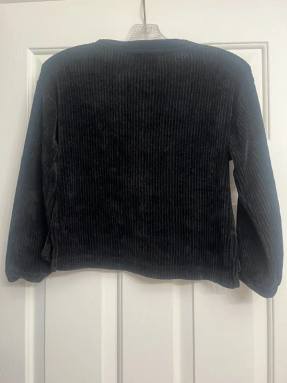 Girl's Pullover Black Sweater L (10-12)